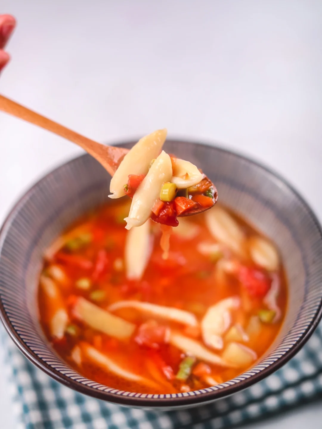 坚持做100种面不重样（9）剪刀汤面