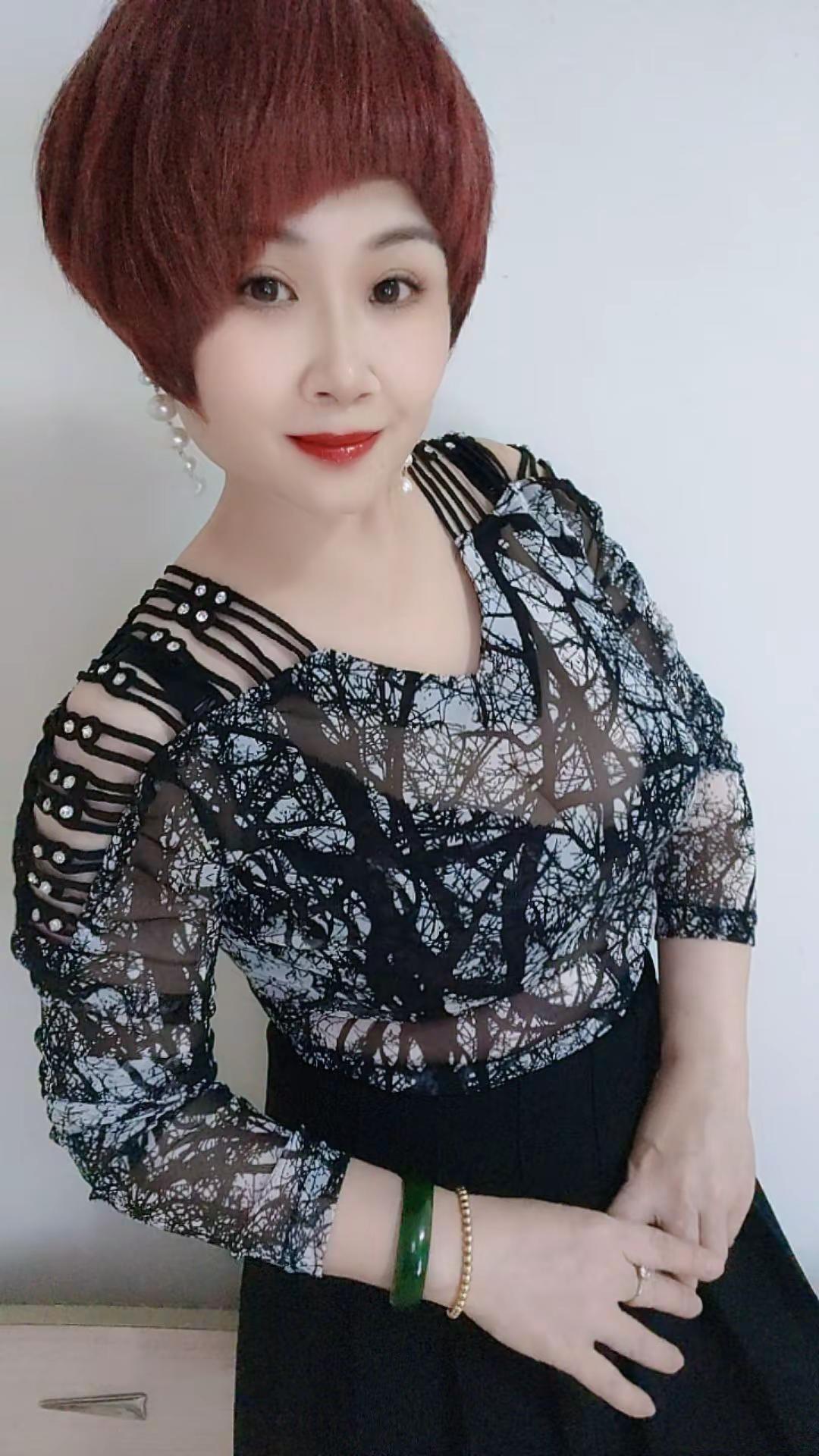 <p>情感共鸣 <!--{img:0}--><!--{img:1}--...