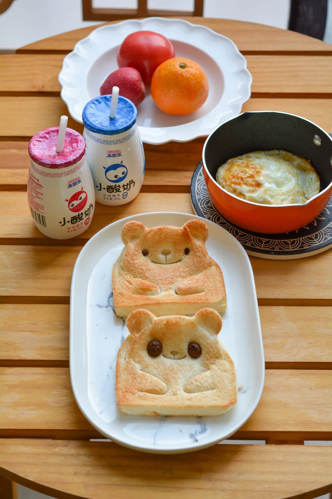 这几天那爷儿俩都在出差中，早餐简约不简单