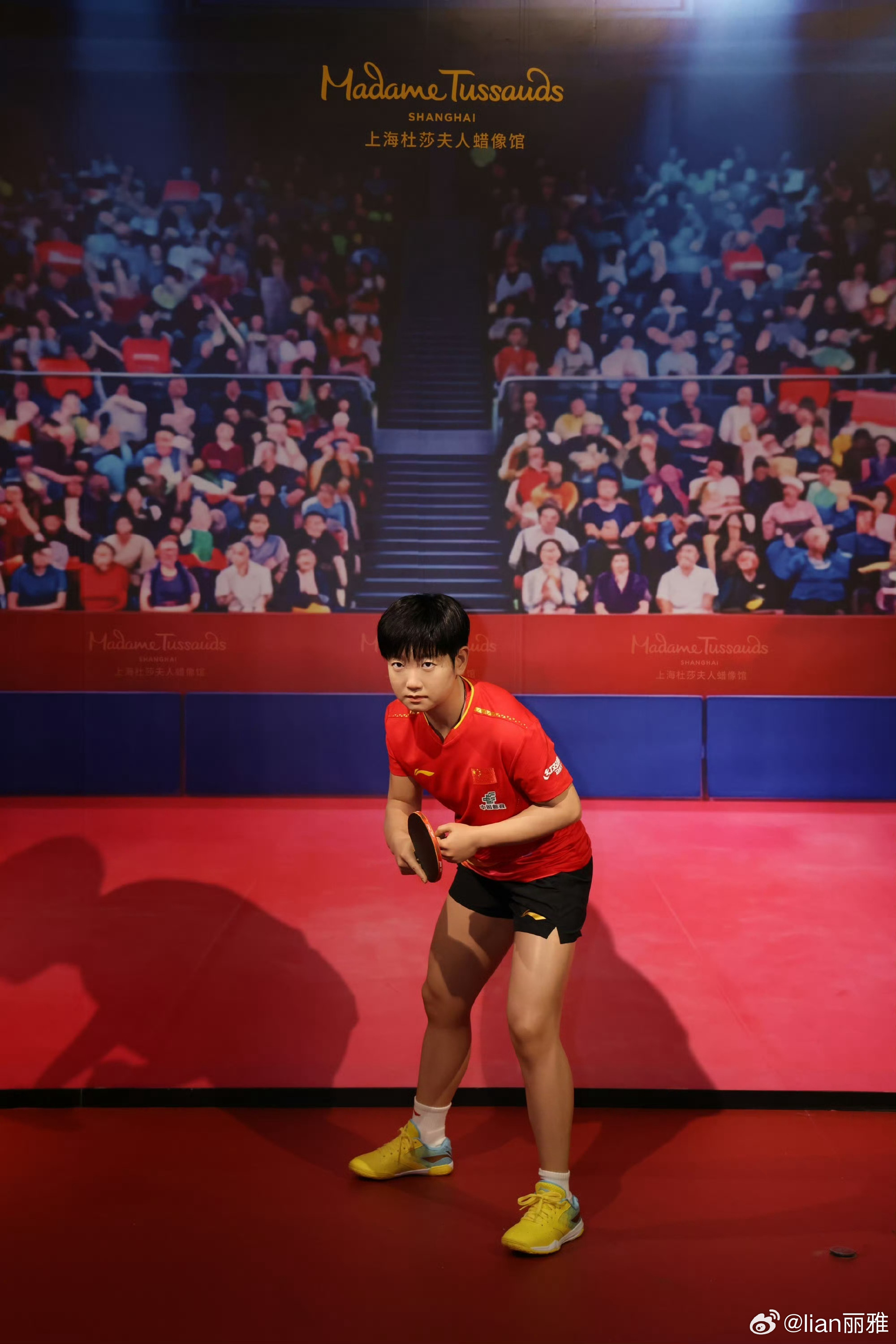 7月13日，恭喜孙颖莎个人蜡像正式亮相上海杜莎夫人蜡像馆，成为首位拥有...