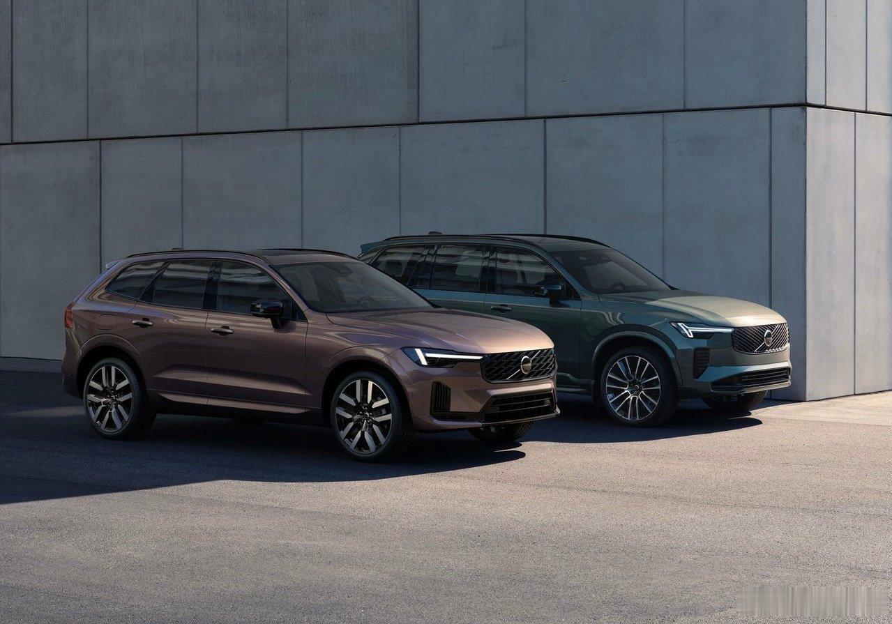 海外新款沃尔沃XC60，去登味非常成功啊！国内新能源浪潮下，估计我们这边不会更新了。#大v聊车##沃尔沃##北欧风格# ​