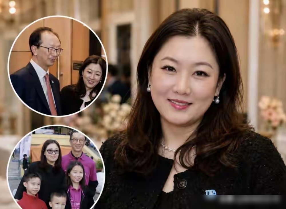 郭晶晶还在拼事业，伏明霞已经在给女儿买房了。
同样是跳水女王，同样嫁入香港豪门，两个人的人生剧本，竟完全不同。
伏明霞23岁嫁给大26岁的梁锦松，直接退圈，深居简出，最近的消息是给大学毕业的女儿买了套独立产权的房子，过着相夫教子的安逸生活。
郭晶晶呢，嫁给霍启刚，夫家给足了下嫁的尊重，但她没闲