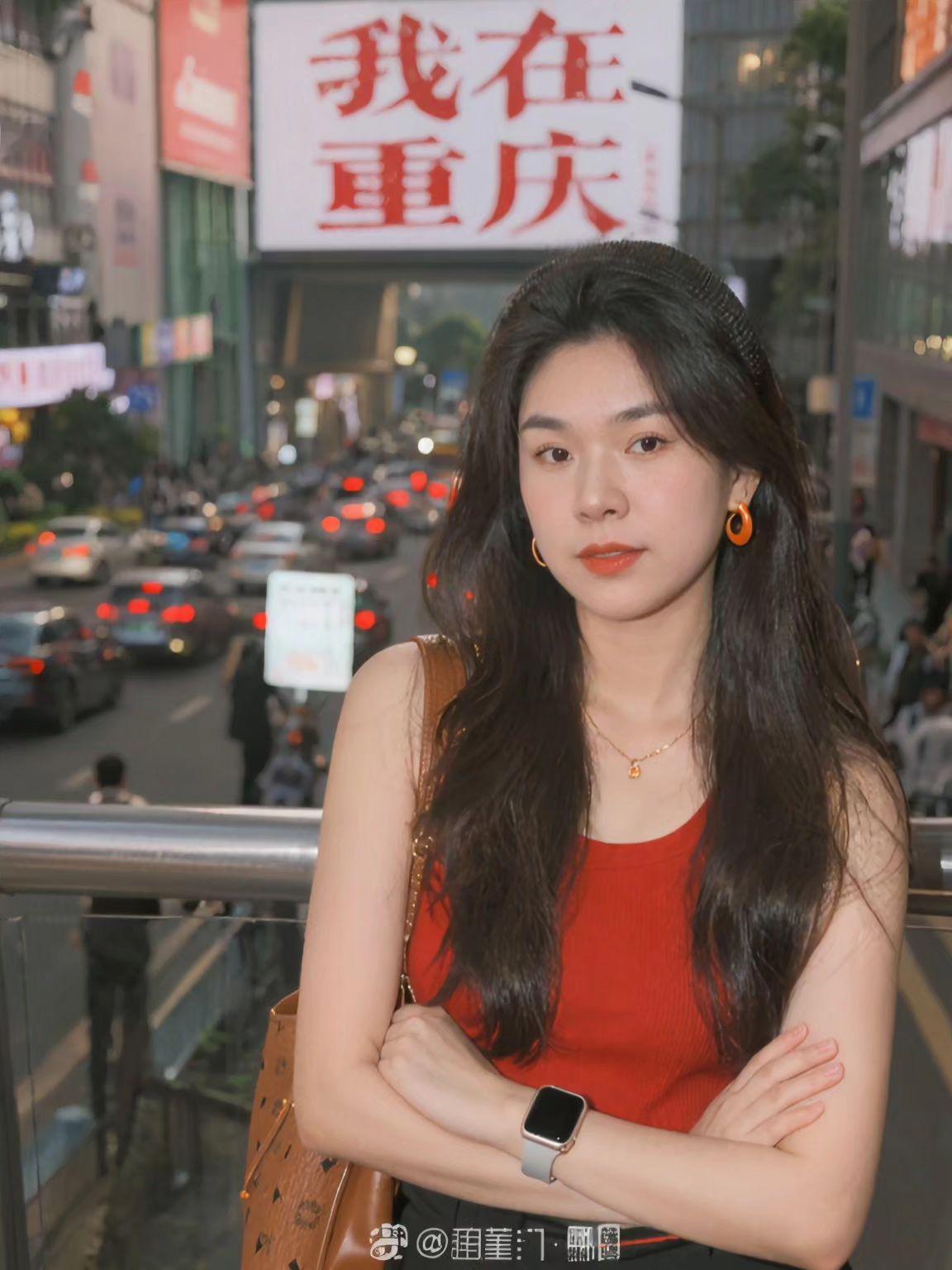 <p>星绘 最美街拍 街拍小姐姐穿搭秀 气质女人 街拍摄影 <!--{...