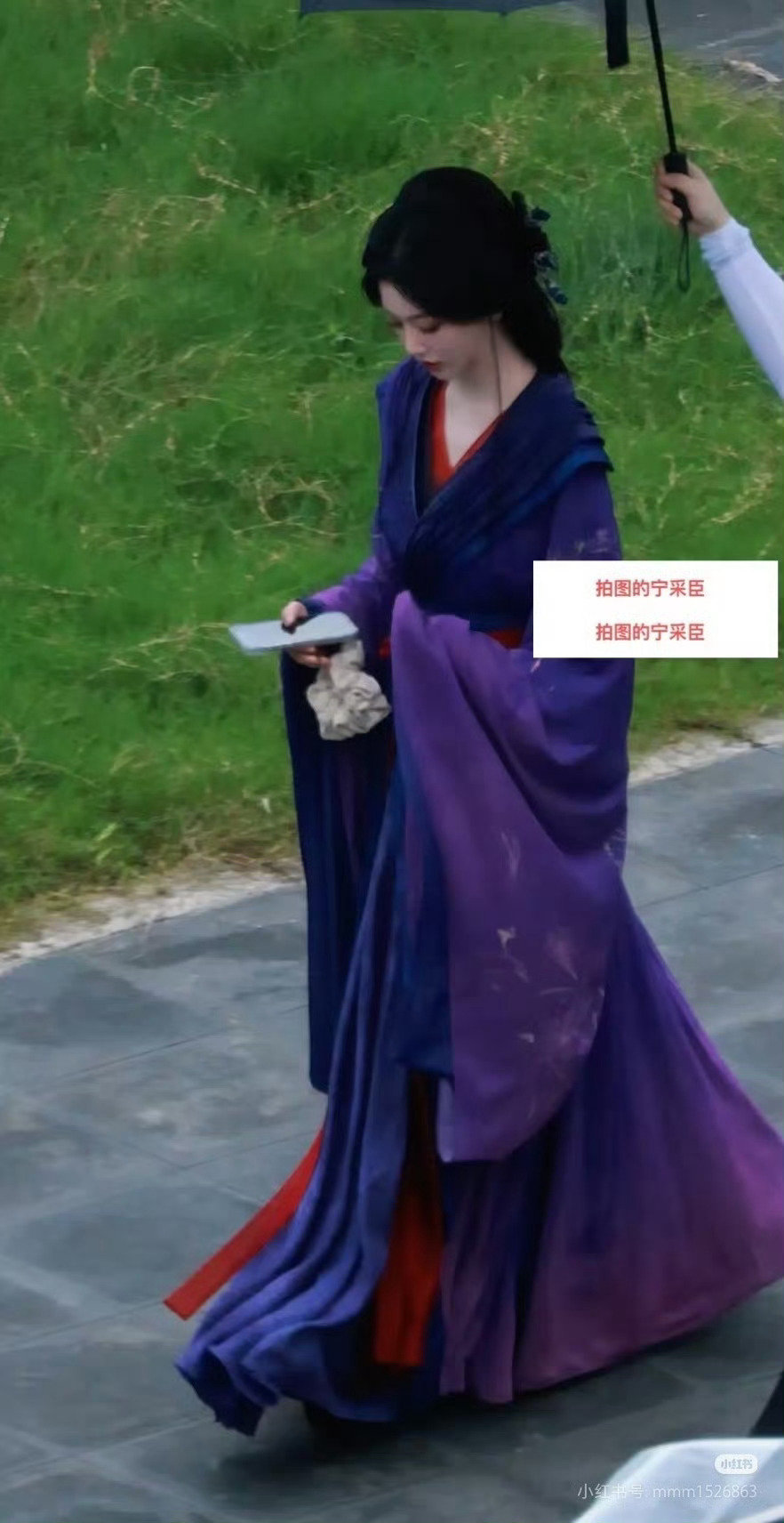 #孔雪儿天行九歌紫女出妆#这套紫色的还是很美的呀[思考] ​