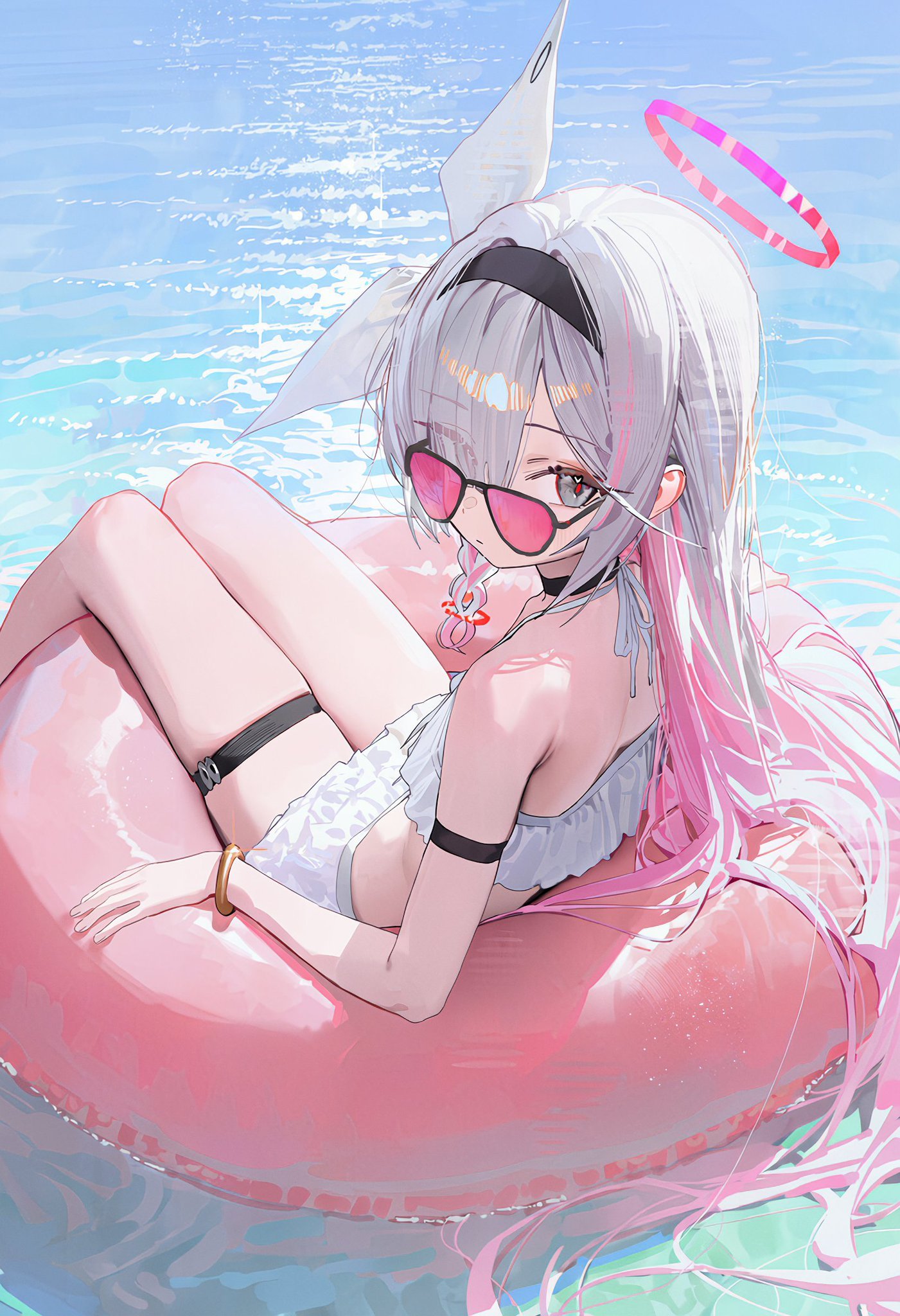 蔚蓝档案[超话]  夏日黑色恶魔Twi：lying8180动漫点评团蔚蓝档案 ​​​