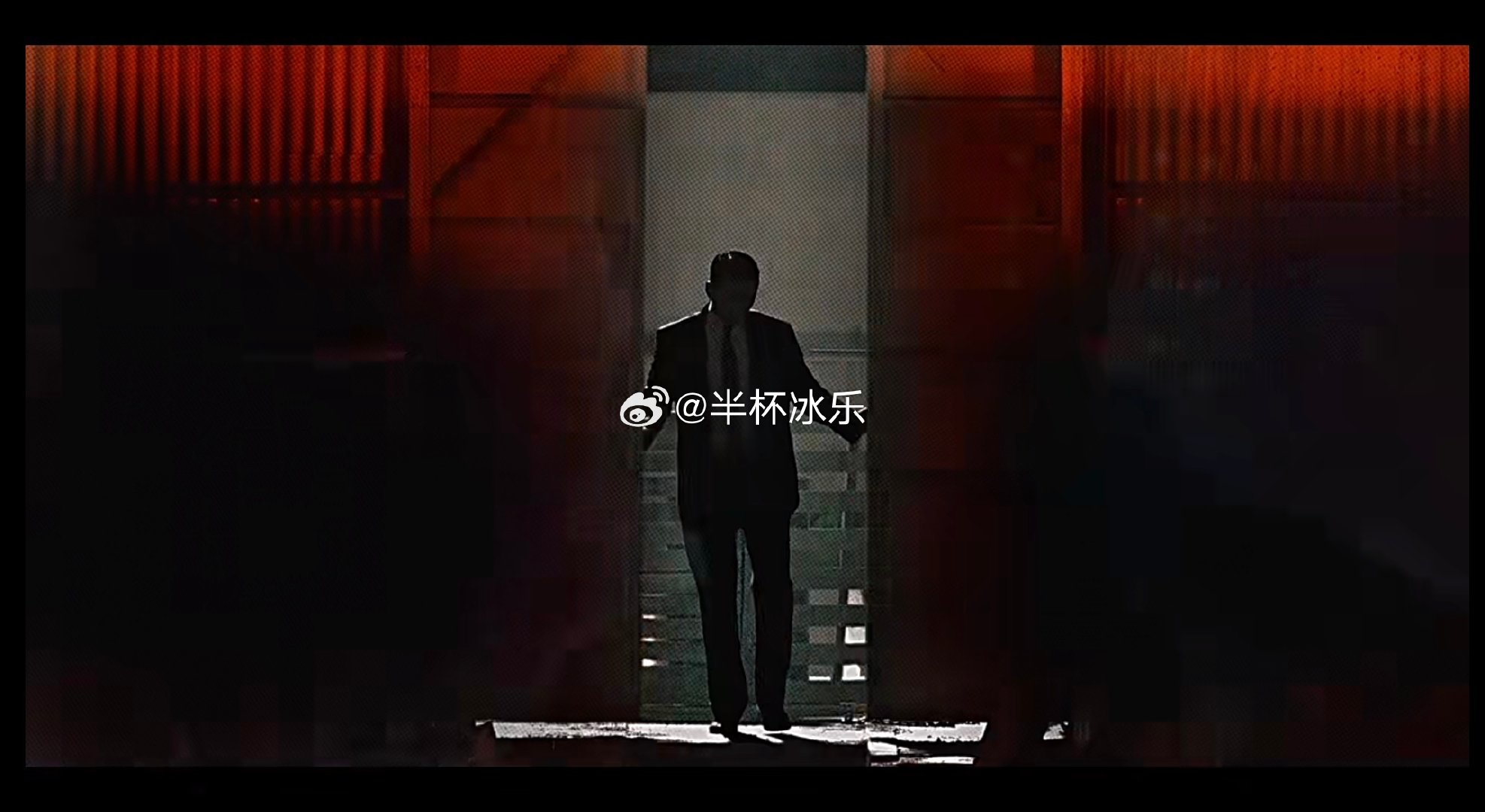 《韩国制造》看完第二季，接着来追第一季！
玄彬饰演一个有胆有谋有手段的反派。
其实看的时候心里很复杂
就是他虽然是反派却又恨不起来。

#玄彬 韩国制造##韩国制造2##玄彬# ​
