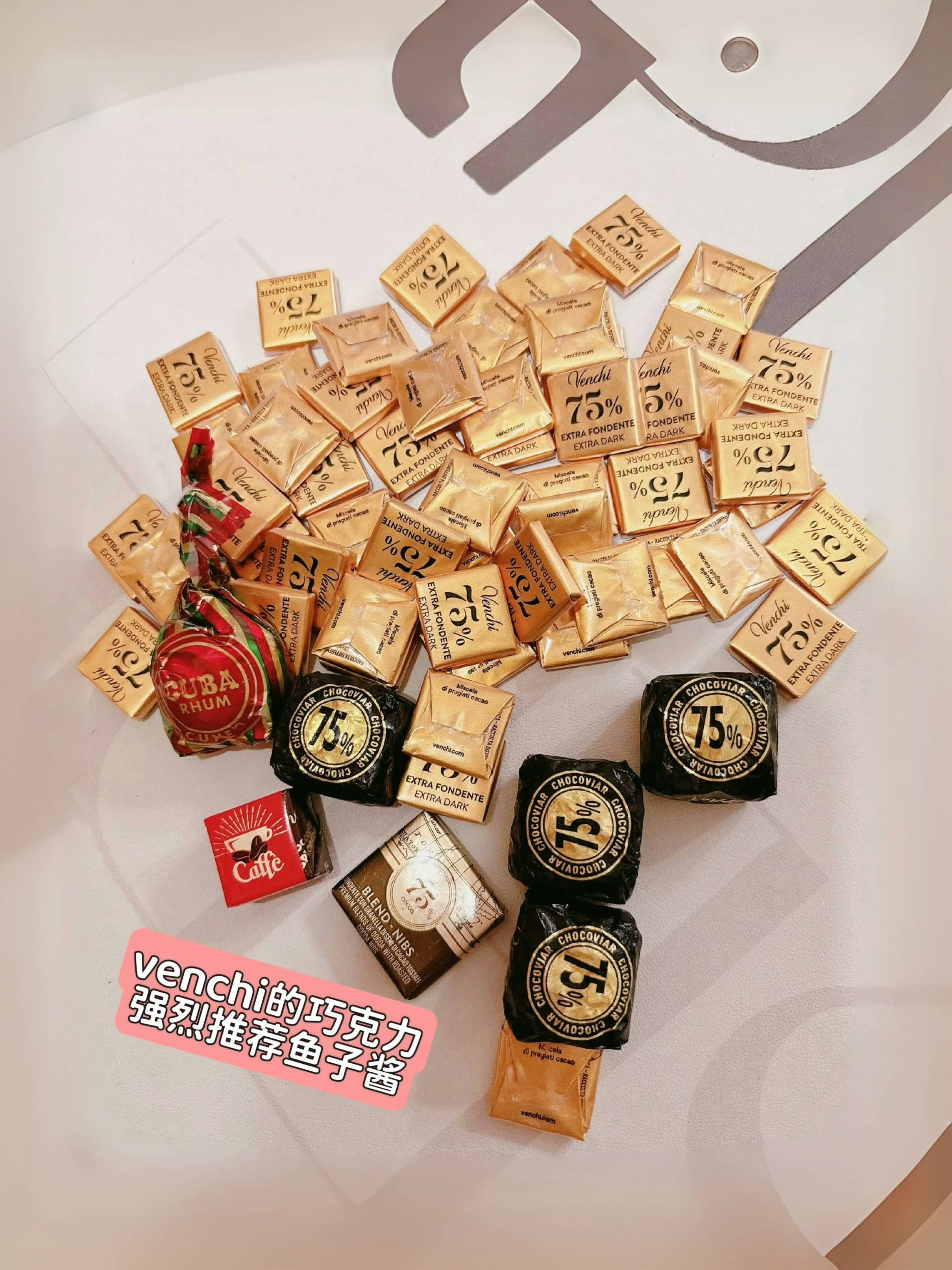 野人先生冰淇淋我觉得还可以但是gelato（意式冰淇淋）类的我更喜欢venchi他家巧克力也很绝venchi我很推荐-50%减糖黑巧，榛子黑巧、巧克力脆片，巧克力雪葩，开心果，其他水果味道的雪葩我个人觉得比较酸一点哈。其余吃的比较多的是DQ但是我要说下DQ不是意式冰淇淋，是美式软冰淇淋，他们的乳脂含量和空气含量有区别哦另一种意式冰淇淋LUNEURS月乐诗也很好吃，但是门店买的和罐装淘宝的的有差别，家里冰箱冻完了很硬，但是好吃到停不下来，比较甜、但是很魔性。蜜雪其实也是美式软冰淇淋、但是乳脂含量极低，水分更高，所以为啥有人觉得奶味没那种重，跟DQ是一个体系，但是比DQ“淡”很多哈。 罗永浩说野人先生难吃