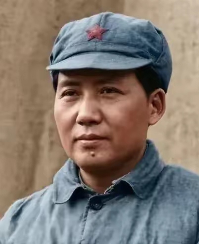 陕甘宁边区高等法院审判长雷经天认为：毛主席要求党员干部要接受比普通群众更加严格的
