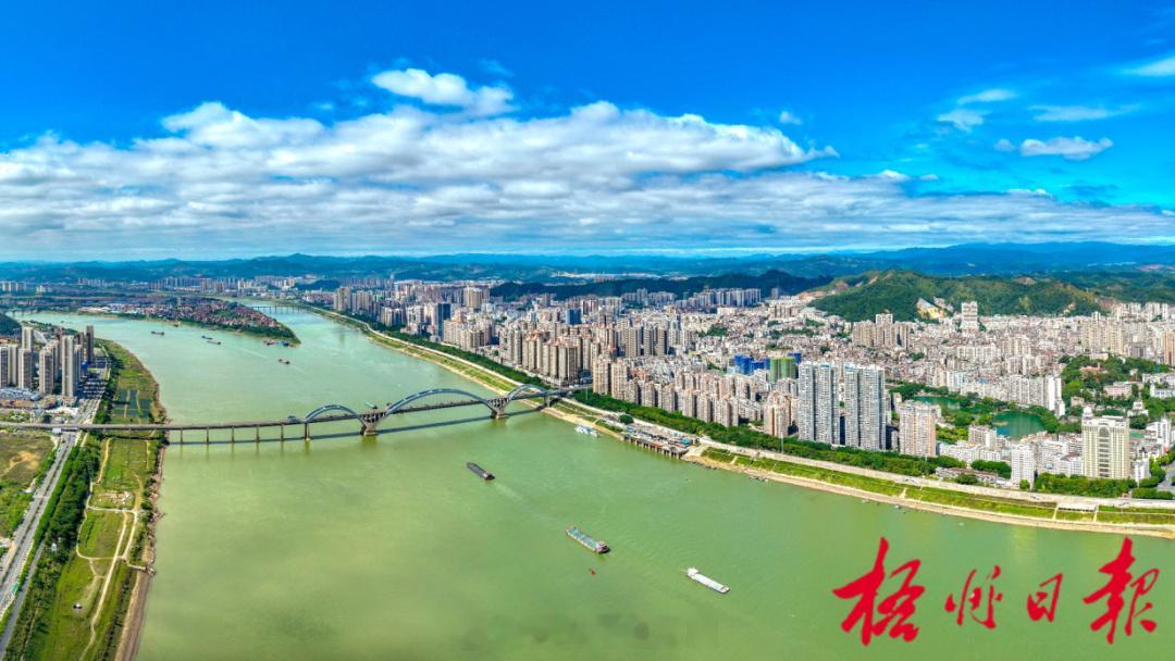 【  鱼鸟相伴生态兴 | 贵港至梧州3000吨级航道工程生态修复成效凸...