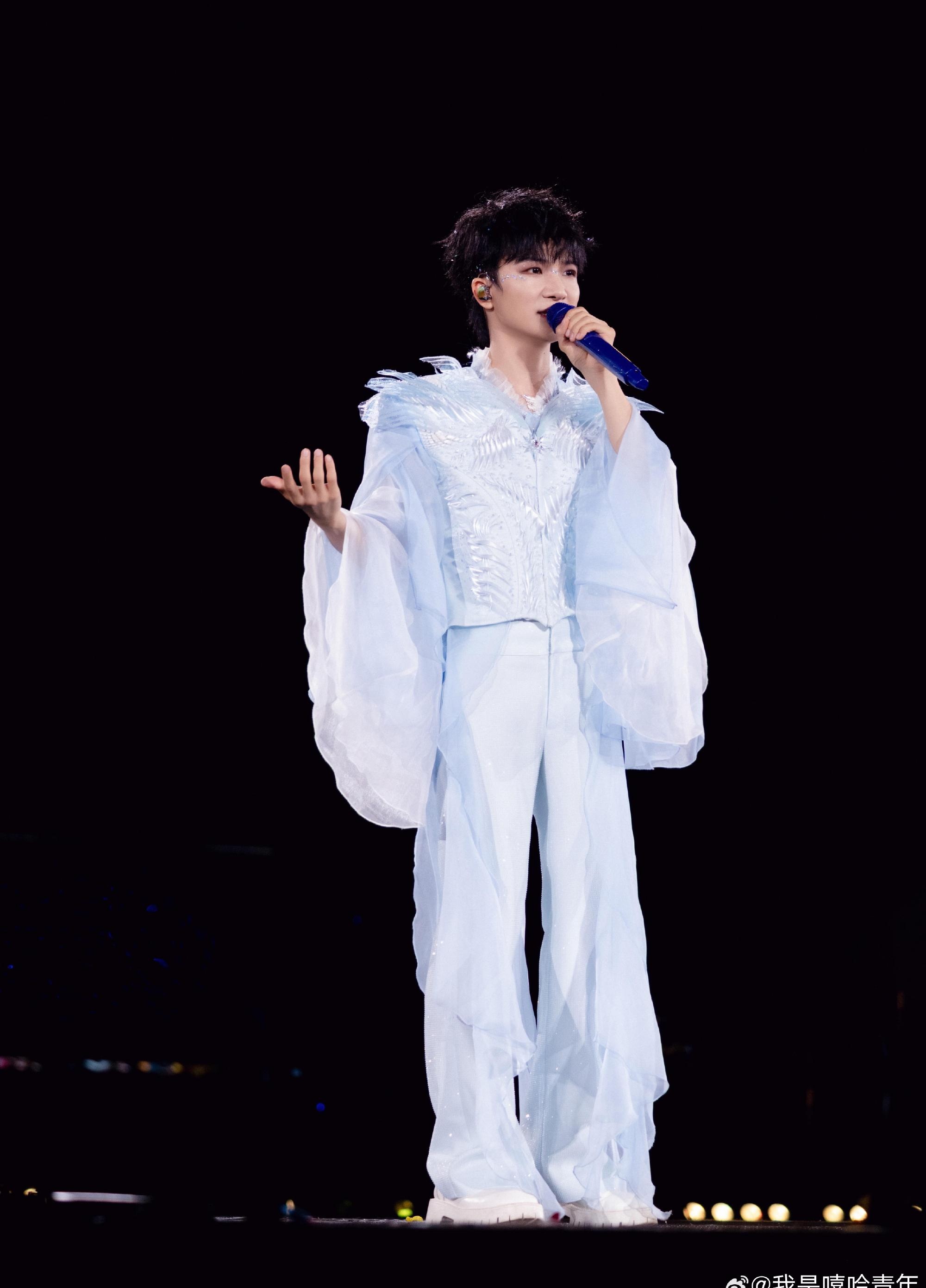 周深2026深深的巡回演唱会，天籁入耳，治愈入心～