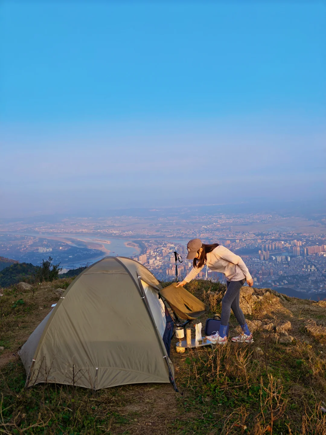 轻装山顶露营⛺️