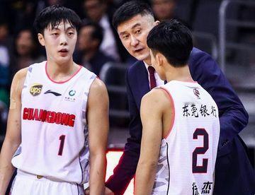 随着徐昕亲手手刃母队广东宏远(76:93)，宏远必须迎来的改革如下  ...