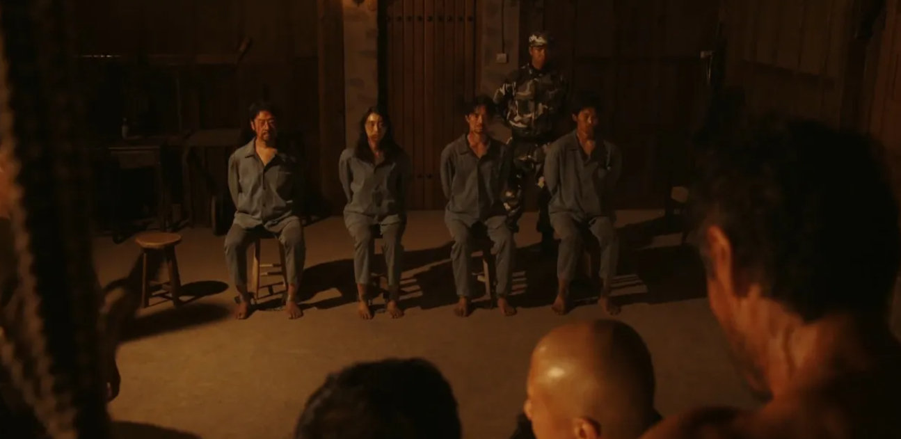 #日剧Vivant抹黑中国#[吐] 这破剧把侵华日军施加的酷刑嫁接到中国人身上，美化日本自卫队越界行动，借剧集输出对华敌视叙事。 ​