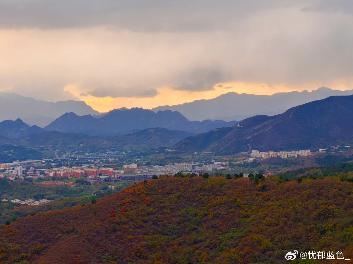 西山秋色#随手拍##遇见美好##文旅北京[超话]##美丽北京随手拍##vivo[超话]##周末去哪儿##北京的秋# ​