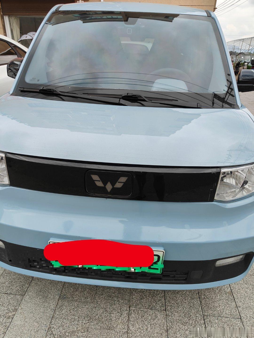 适合宝妈的代步车#mini[超话]##五菱[超话]##mini[超话]#，23年五菱mini续航120一手车公里数1.7万保险到12月成色嘎嘎新手续齐全车在温州一口价，平时接娃买菜再也不用怕被雨淋了，日常出行有保障  ​
