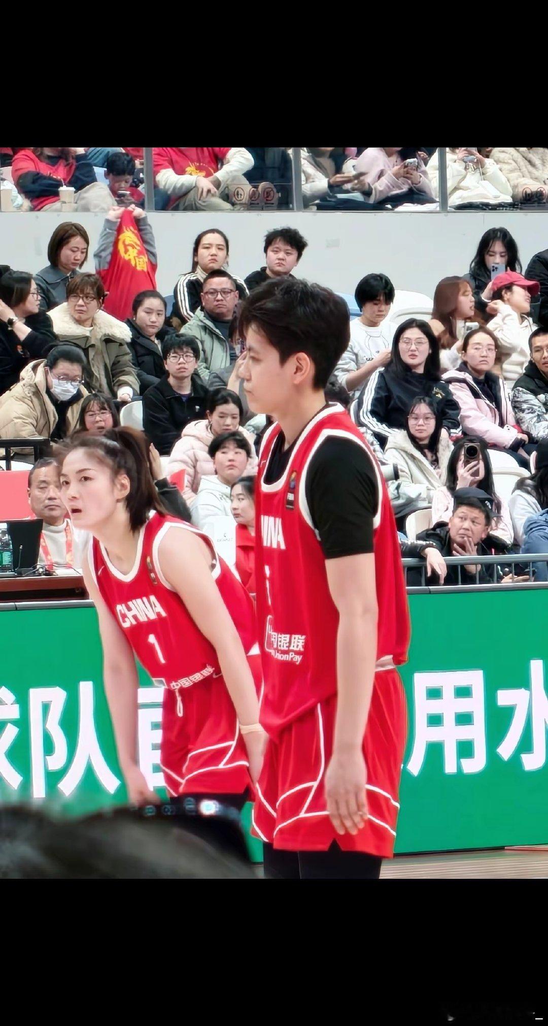 #杨舒予[超话]# 一张二月份的热身赛💞💞💞 ​