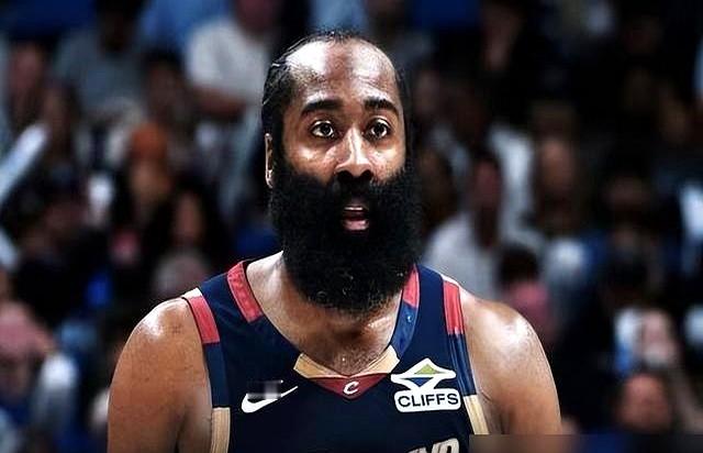 骑士队这波操作，真把我给看懵了！  2025年6月底，骑士用奥科罗去换...