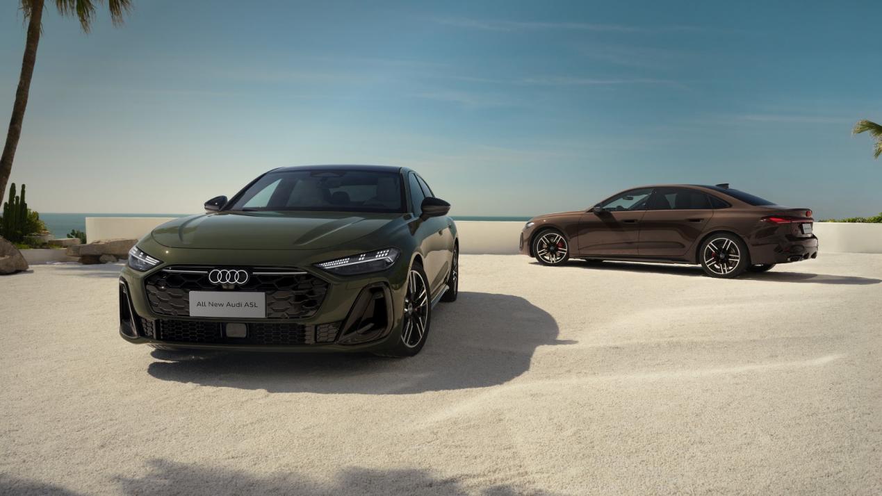 丹霞棕青城绿，一汽奥迪A5L这颜值谁顶得住？前两天路过奥迪展厅，本来只是随便逛逛，结果一眼就被门口那台车漆颜色给勾住了。丹霞棕和青城绿这两个色，实车比照片好看太多了，阳光下有种流光的感觉，销售说这叫高定专属流光漆，确实配得上“高定”俩字。走近细看，前脸那个一体式格栅是三维蜂窝状的，大灯亮起来有8种签
