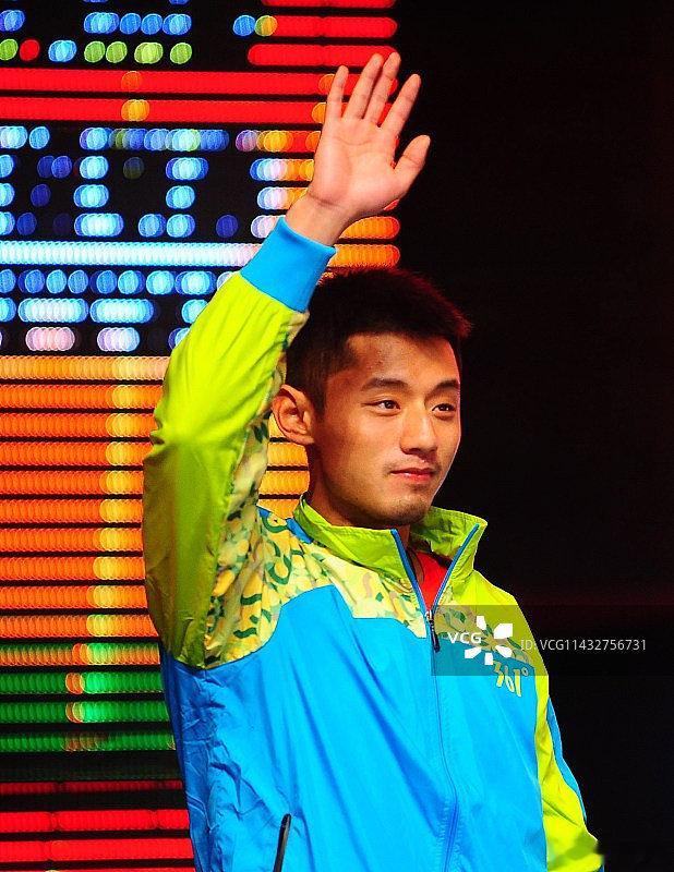 #张继科[超话]#  20121017，济南，2012乒乓超联赛开幕式#张继科# （cr:视觉中国） ​