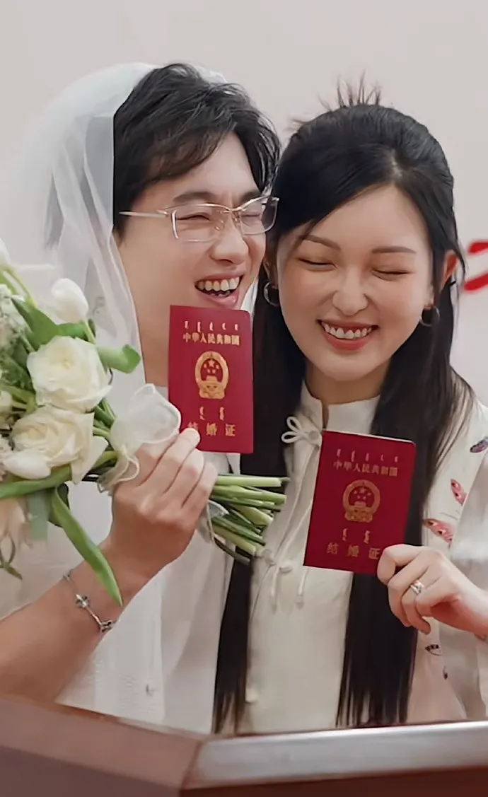 张凯毅官宣离婚……？