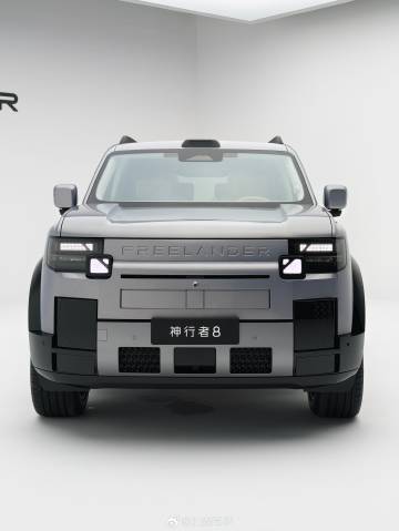 前几天去试了FreeLander 神行者8<br />这车不说别的外观...