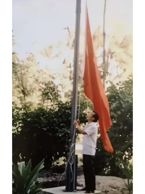 中国最孤独的外交官，一人撑起一座大使馆