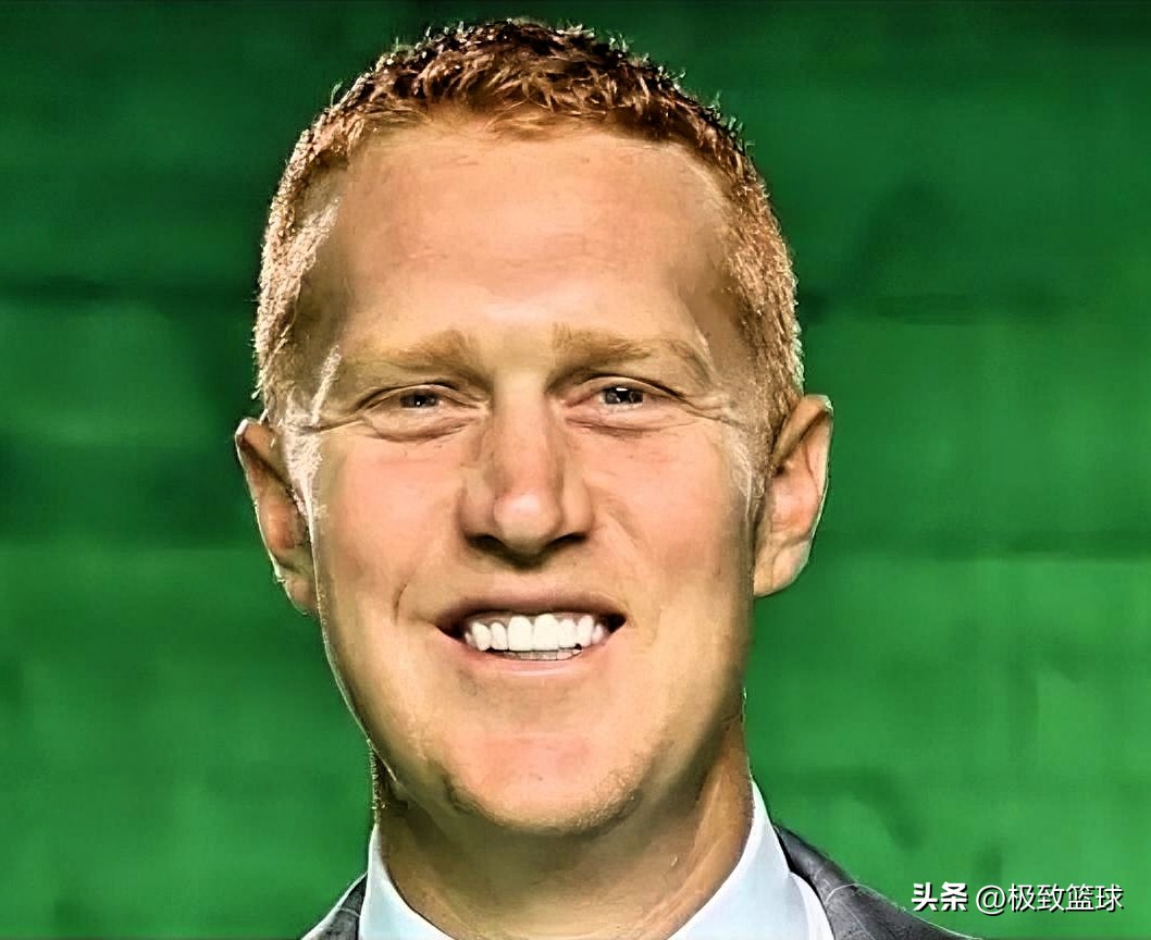 转播解说引争议！媒体人批评绿军转播组连续调侃杰伦-布朗很没风度

媒体人Kelley公开发声，批评凯尔特人本地转播团队的德鲁-卡特与布莱恩-斯卡拉布莱恩。两人连续两个比赛日，在直播转播过程中拿杰伦布朗作为调侃对象。

而这两场比赛，凯尔特人的对手甚至都不是76人。Kelley直言，这样的做法完全没有