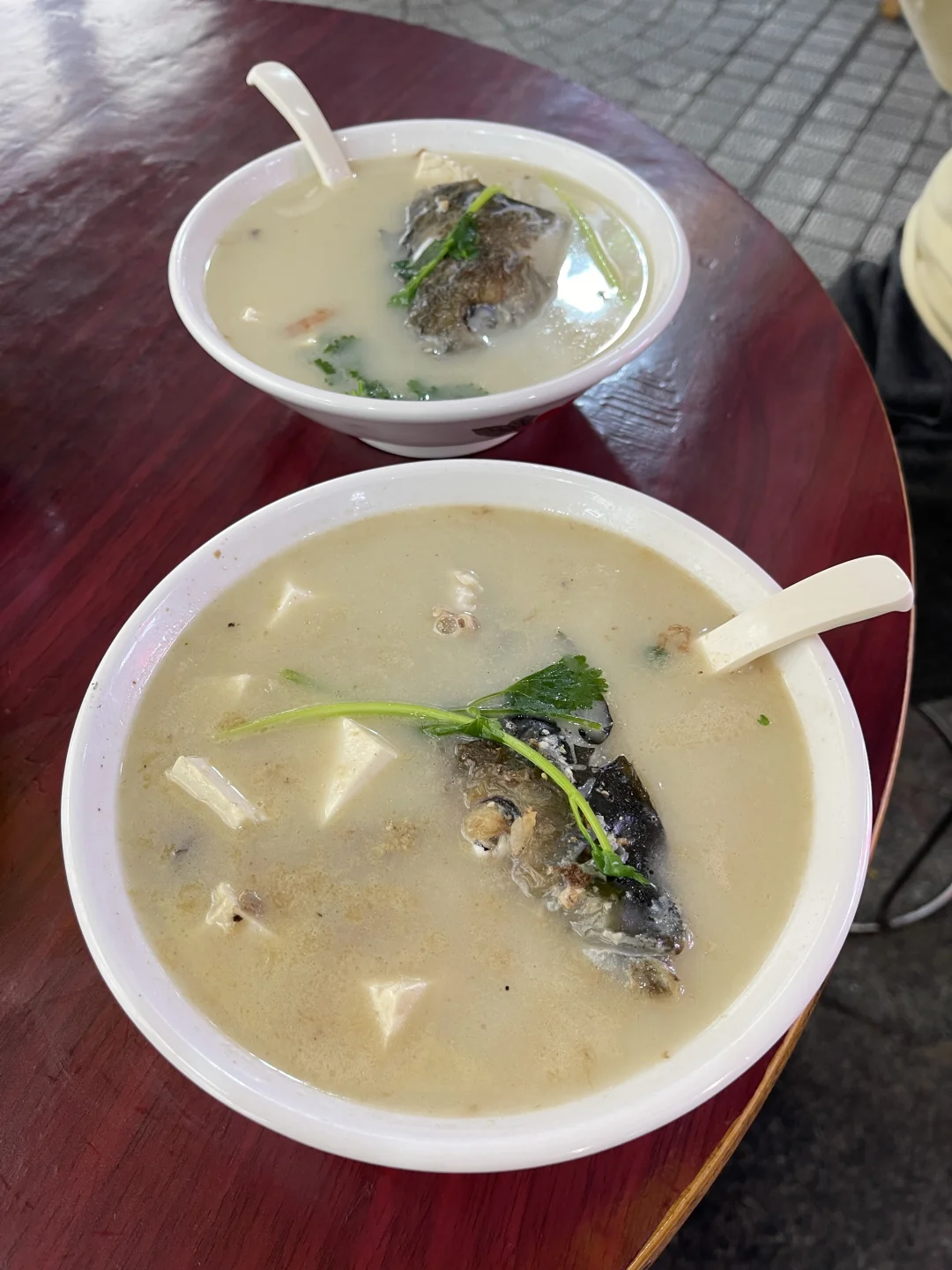 广州“最好喝”…鱼头豆腐汤🐠🥦