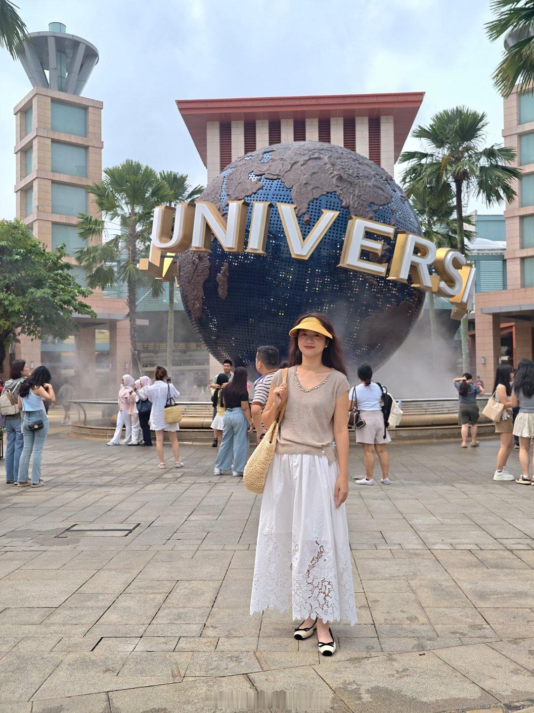 累到不想发微博……  来到新加坡第二天了 更没办法思考发博了  等我缓...