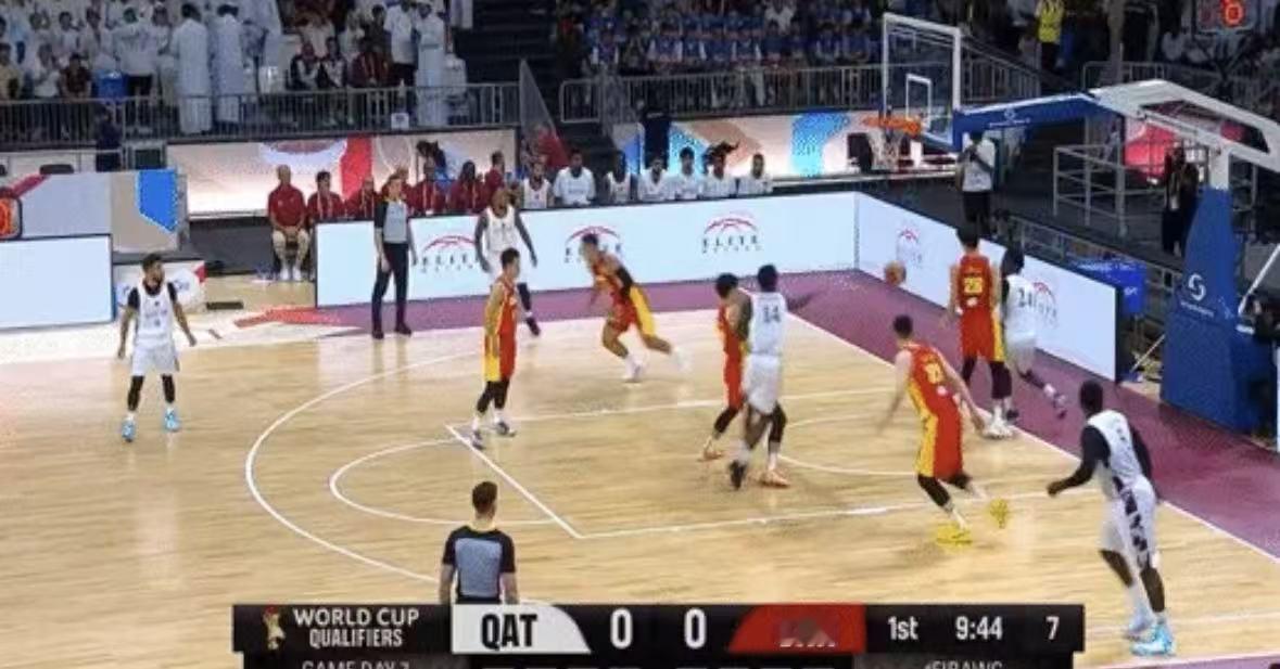 男篮世预赛！中国男篮83-57狂胜卡塔尔，替补双将打出制胜节奏