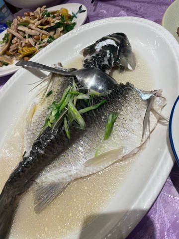 很有性价比，<br />味道很老广，做熟人生意那种。