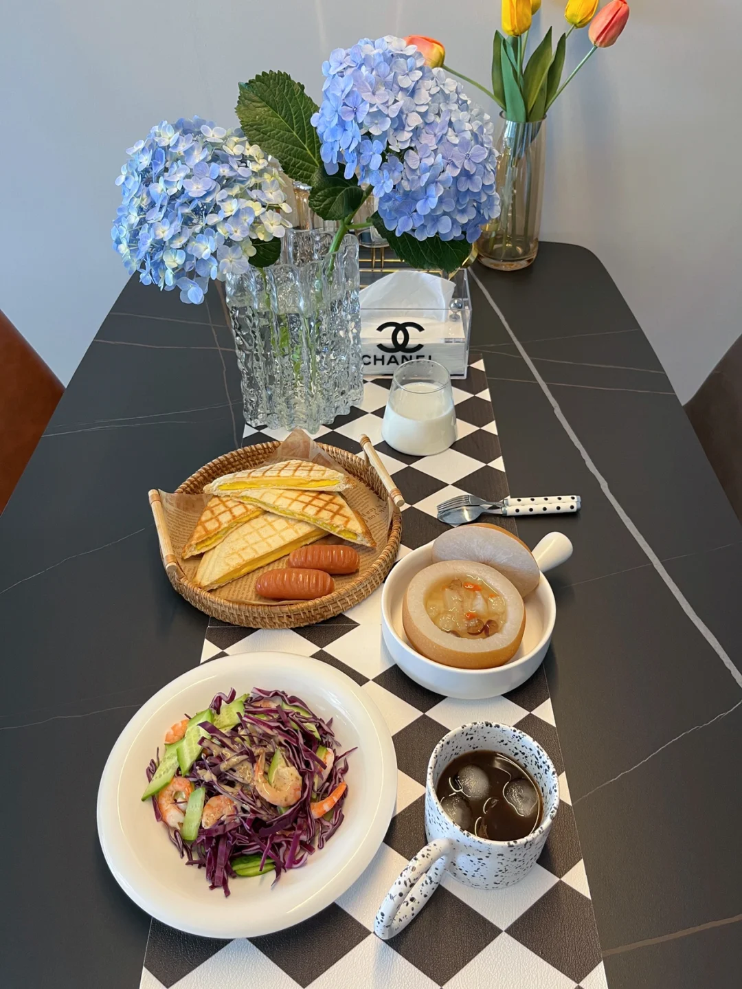 早餐打卡，清甜温润的冰糖炖梨来一碗