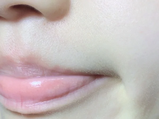 韩国买的鼻翼漂色乳好用死了啊啊啊啊啊啊啊