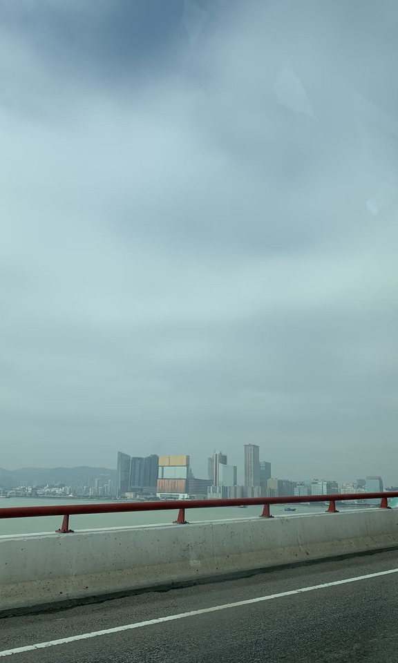 来HK了