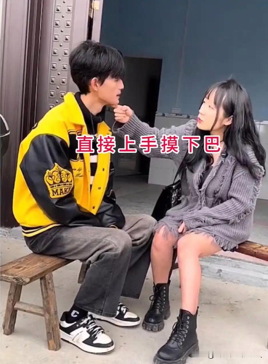 相亲现场太疯魔！湖南厂妹直接求抱抱：你插翅难逃？   最近相亲圈出了个...