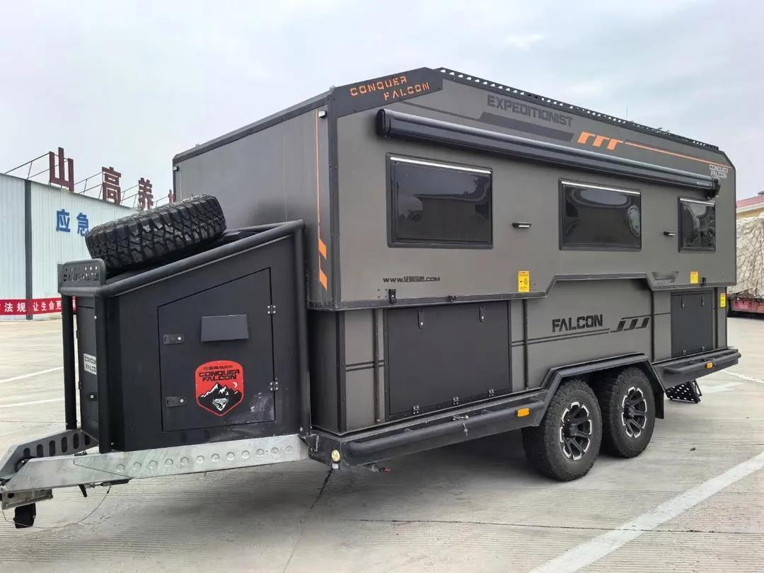 长途旅行选房车主战：皮卡房车vs拖挂房车，谁是公路漫游最优解？