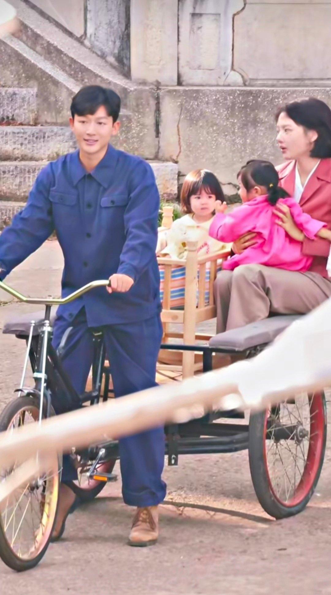 女儿也找的太像任敏了吧[兔子] ​