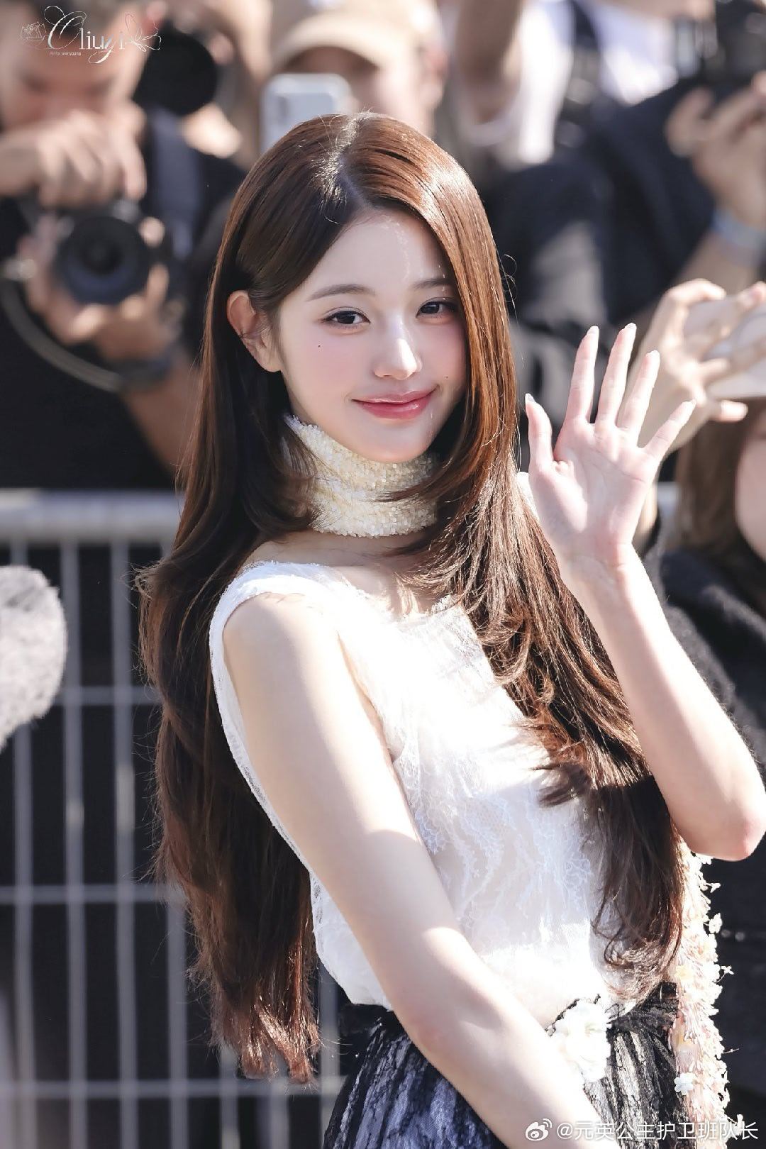 #张元英[超话]# 想象一下假如张元英是你的Dior女友… ​