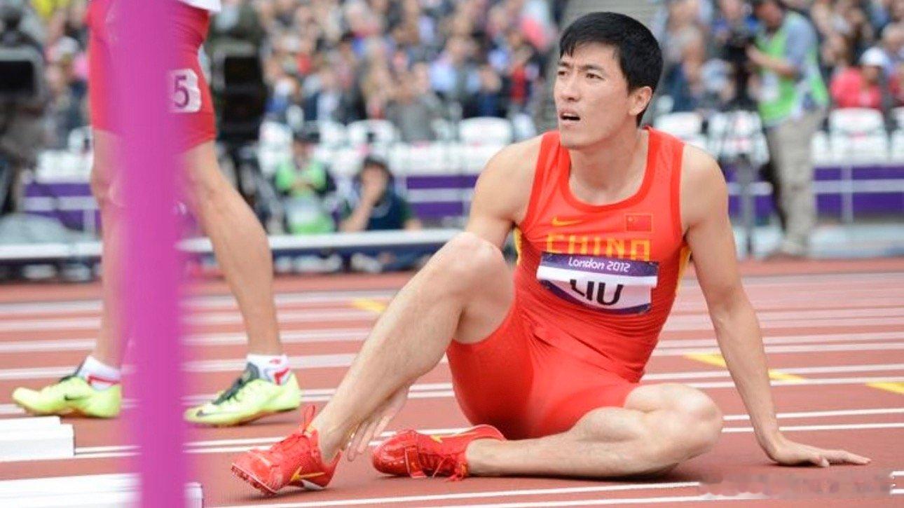 #刘翔求助# 

如题，如果有那真是三观一致了✌
有没有曾逆风力挺刘翔，现在仍然支持郑钦文，同时喜爱申花队和阿根廷，喜欢梅西的朋友存在？ ​