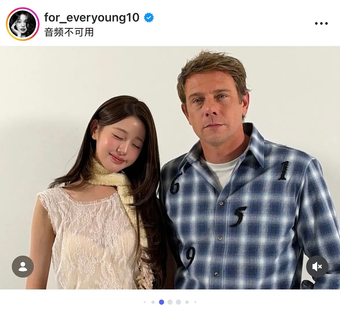 我感觉泰泰找的两个都是很捧场的那种。一个是jennie，很可爱的，只要对方是♂或者是心理性别♂（队内的jisoo）和♂沾一点边的就会露出明媚的微笑，小脸鼓鼓的。
还有就是元樱，也是很淑女的那种，感觉情绪价值拉满。很耐心、很乖巧，很怜爱充满母性光辉的。眨起眼睛睫毛长长的很勾人，黏黏的。
让我想 ​