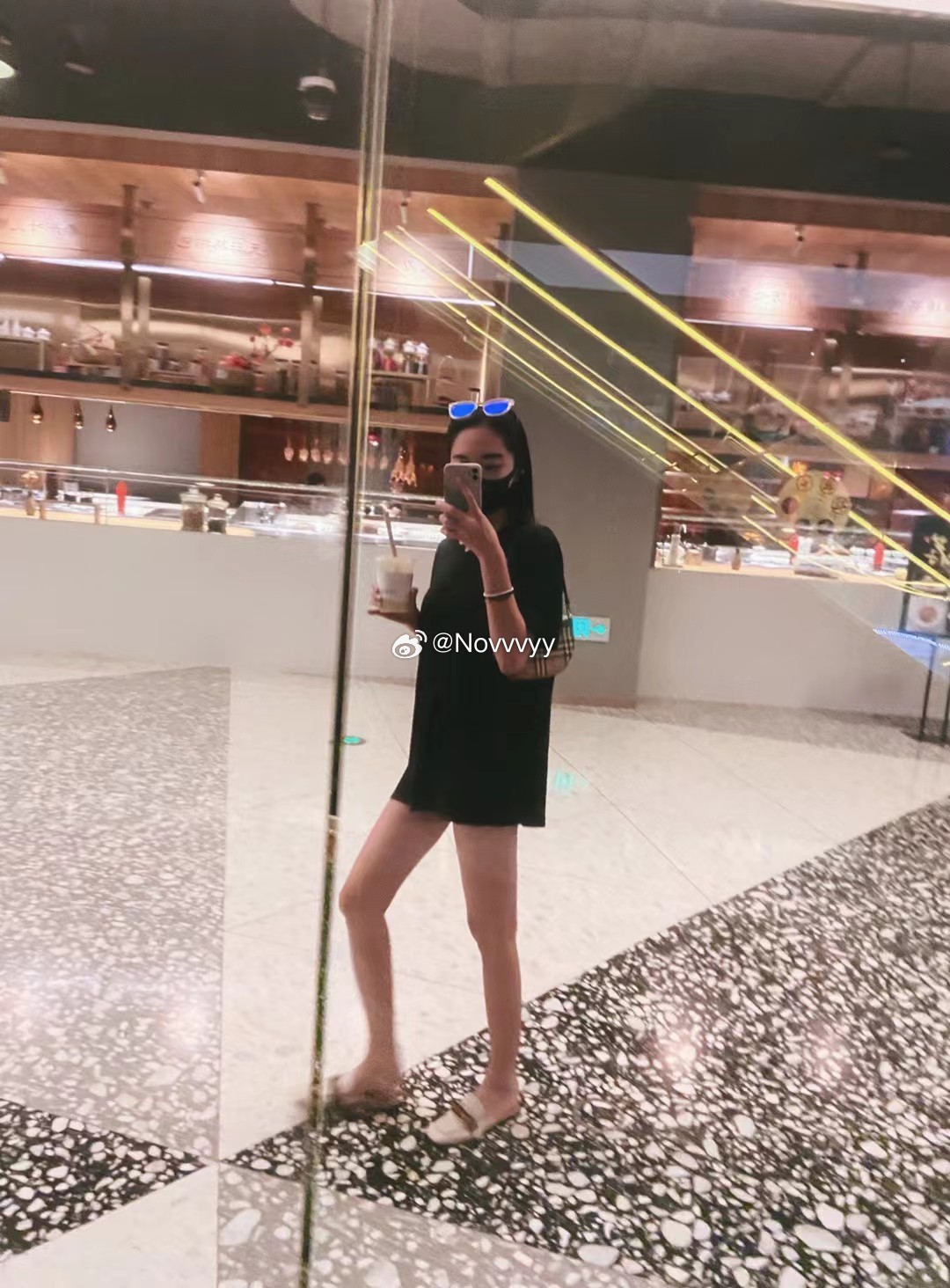 家里的我 ｜ 出门的我 ​​​