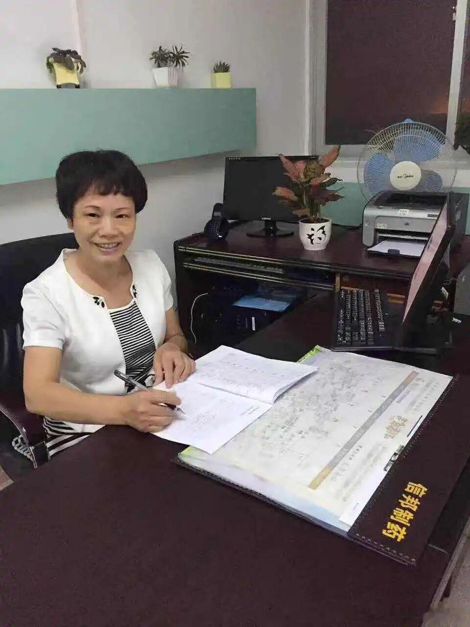 泉州人民医院  110周岁·倾听他们的“医”生｜江美卿：那一张张地铺...