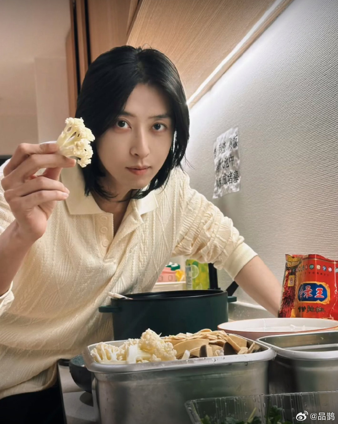 #演员刘畅[超话]# 感觉他每天都在做吃播 ​
