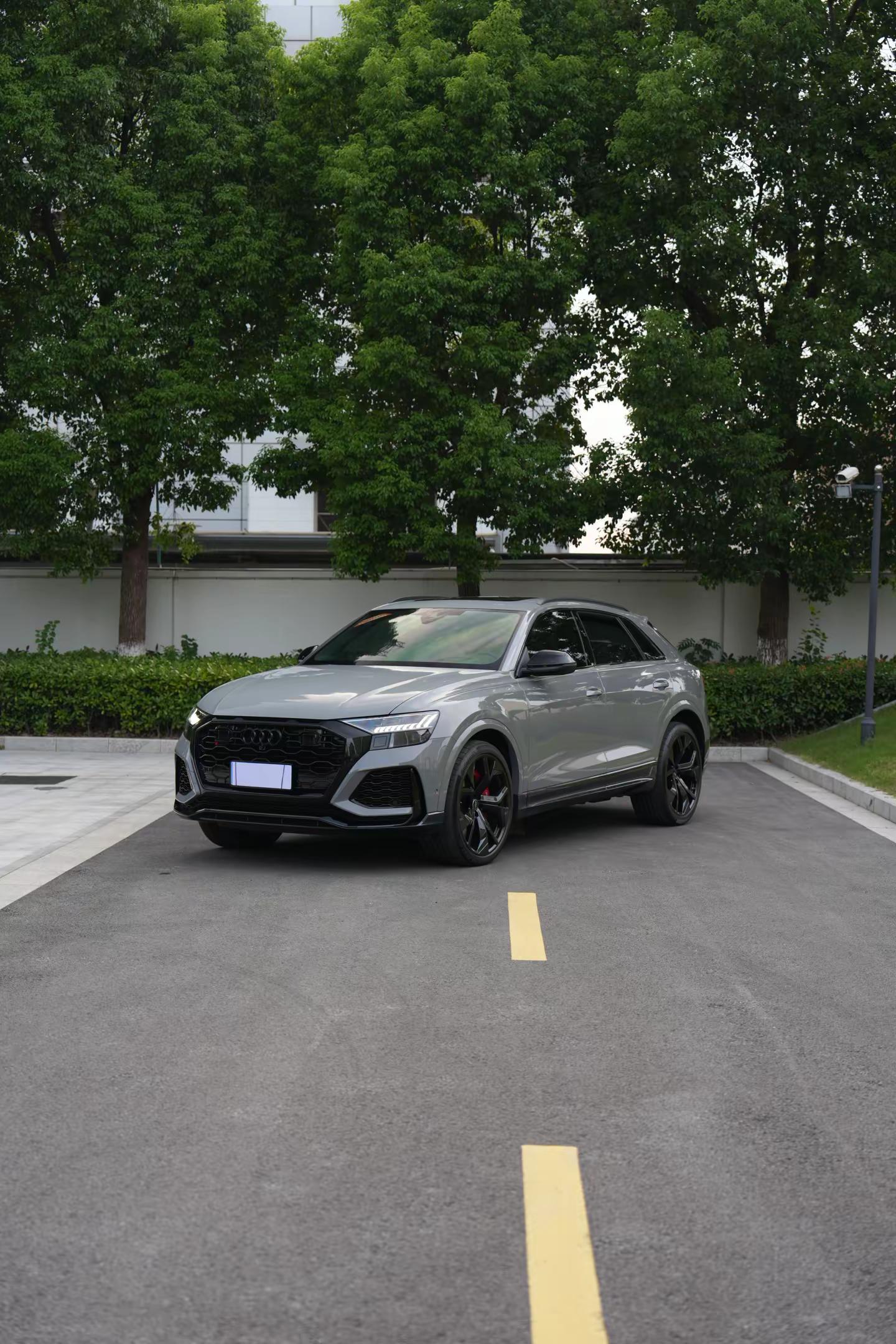 低调有内涵,当然奥迪RSQ8。奥迪 奥迪RS 奥迪RSQ8