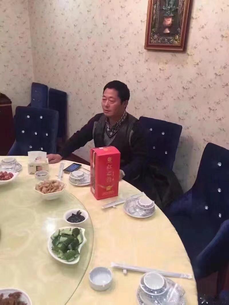 国足门将李昊未来的发展前景如何李昊的发展前景一片光明，属于顶尖级别的守门员，值得信赖，一定能成为未来国足的门神。