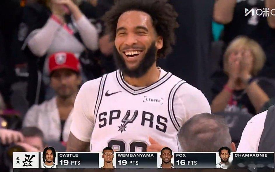 NBA季后赛西部半决赛G2:文班19分15板2帽 马刺7人上双强势反弹...