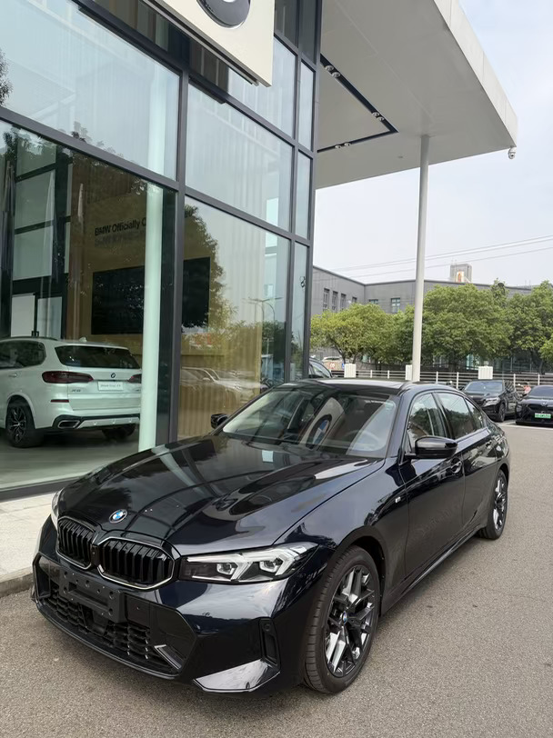 BMW-330Li耀夜套装交付🎉🎉🎉