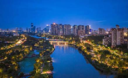 【广州南沙的夜，越来越亮🤩】近日，广州南沙中心城区照明完善工程顺利完...