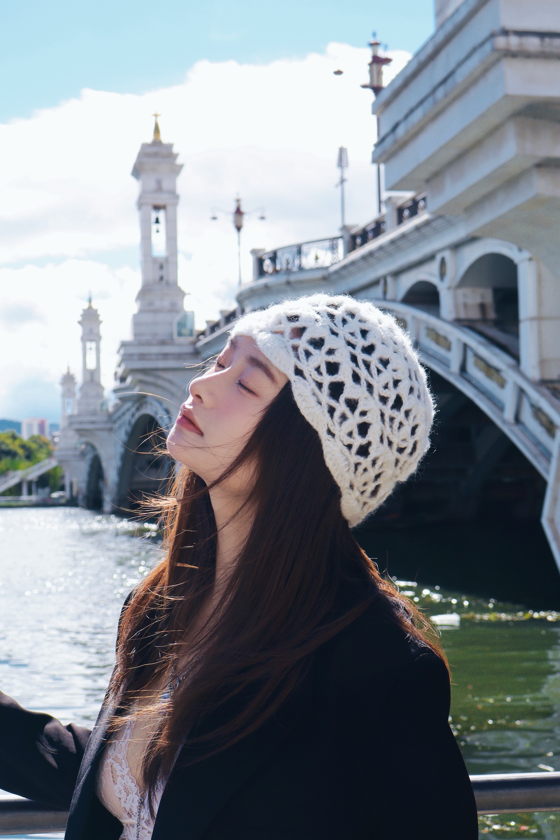 正常泳衣穿搭，无不良引导