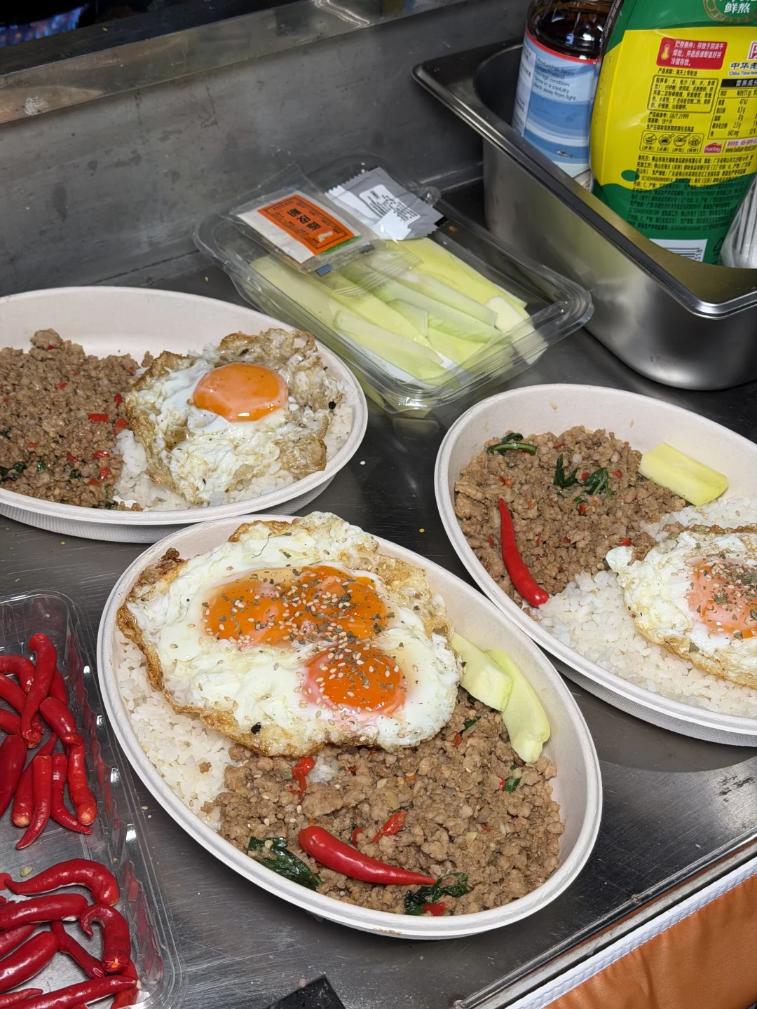 感觉是杭州目前数一数二好吃的街头打抛饭